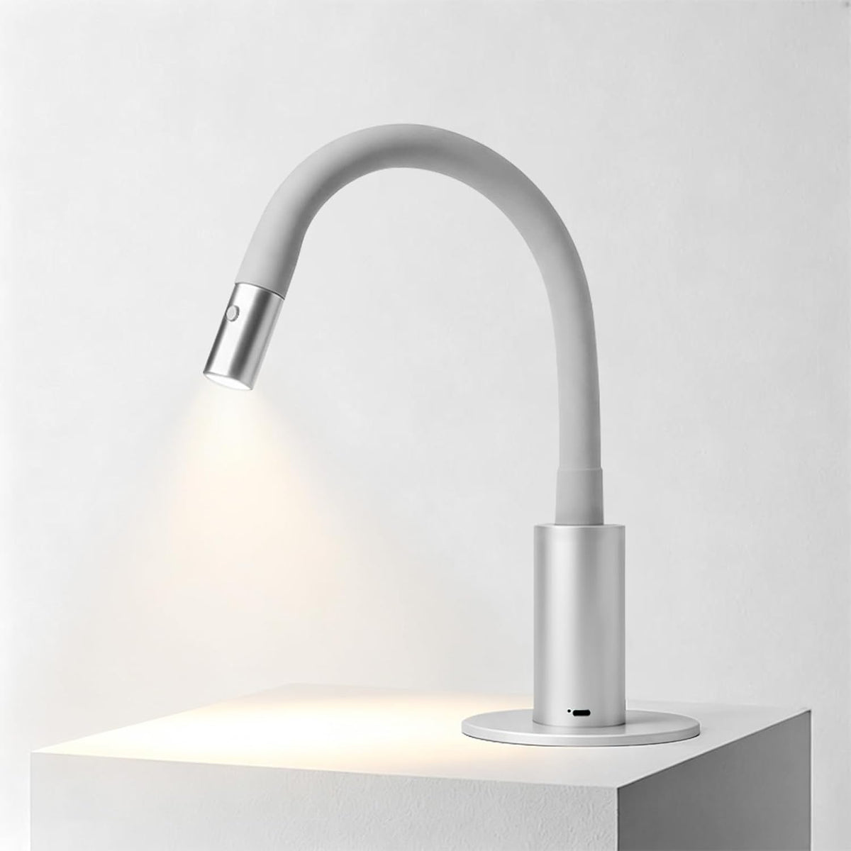 V4Light Reading Lamp, Rechargeable Gooseneck Desk Lamp, Focused LED Light