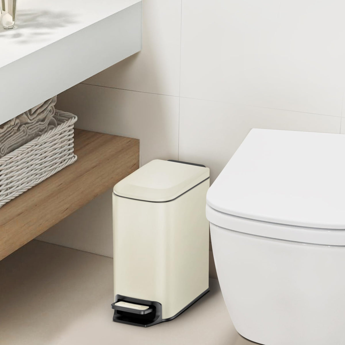 Cesun Small Bathroom Trash Can with Lid, 1.6 Gal, Soft Close, Matte Black