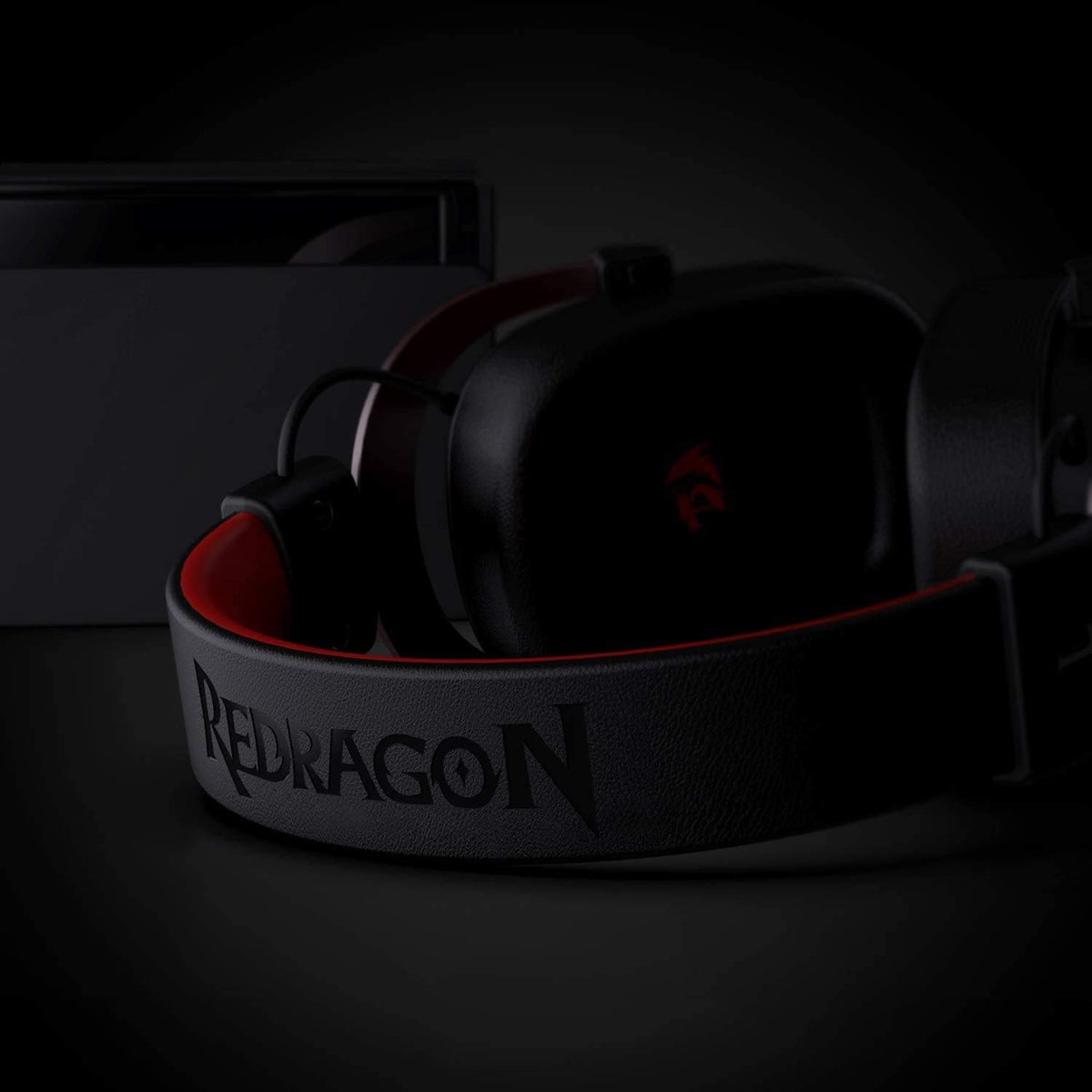Redragon H510 Zeus Wired Gaming Headset - 7.1 Surround Sound - Memory Foam Ear Pads - 53MM Drivers - Detachable Microphone, Works for Multi-Platforms PC, PS4/3 & Xbox One/Series X, NS