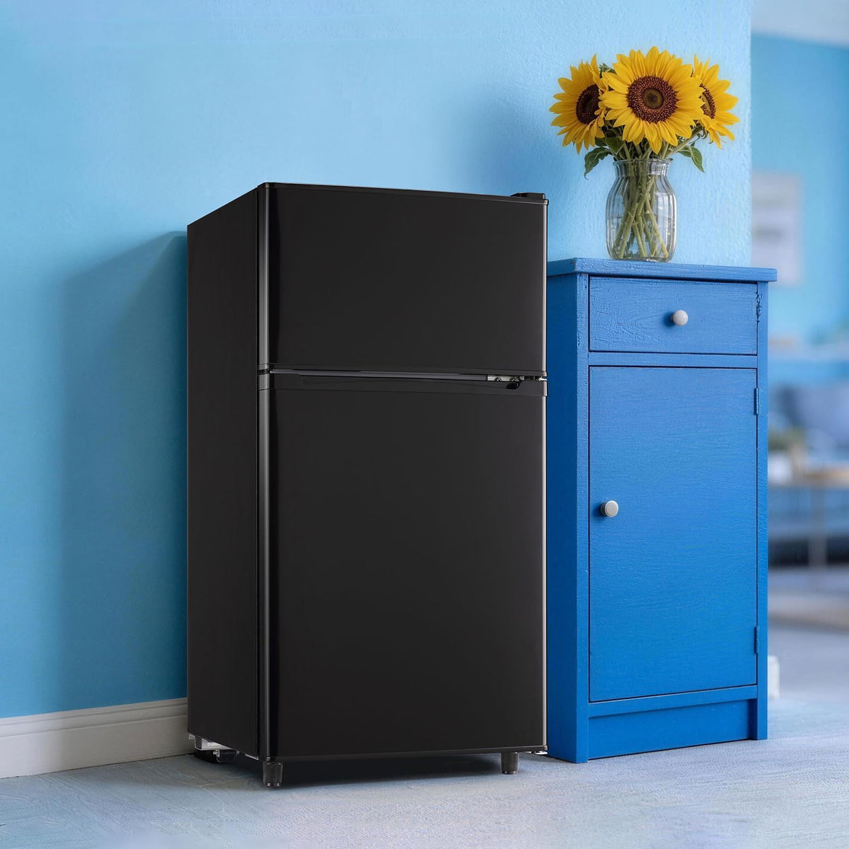 Mini Fridge with Freezer, 3.5 cubic feet 2- Doors Small Refrigerator Features 7 Gear Mechanical Control, Side Bottle Rack, Ideal for Dorm, Kitchen, Apartment, Office, Silver