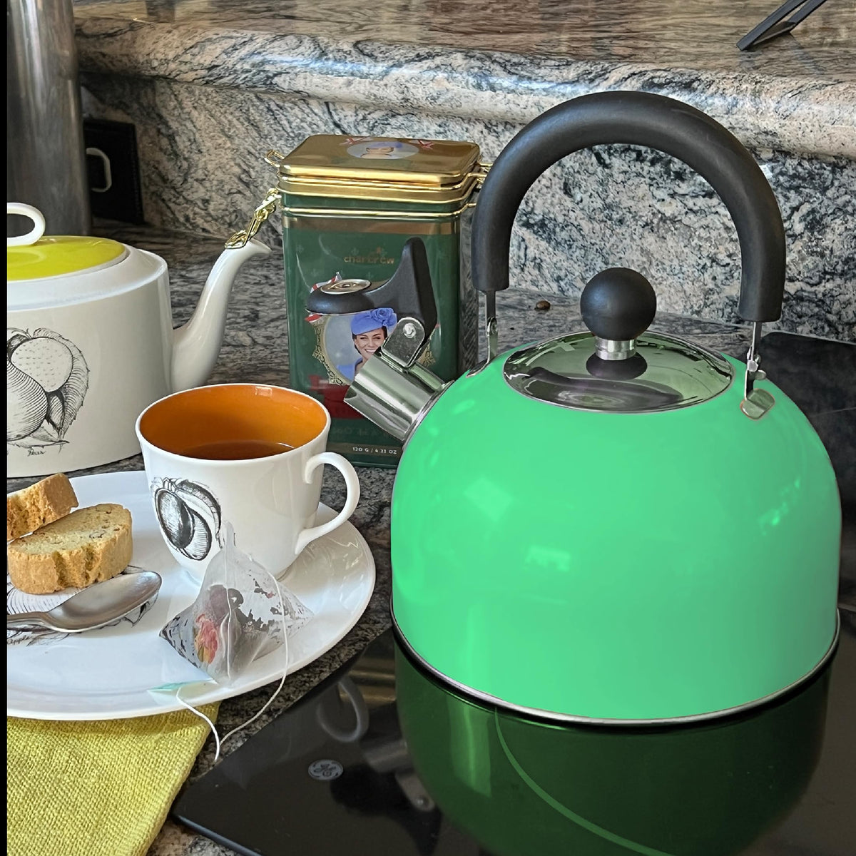 Lily's Home 2 Quart Stainless Steel Whistling Tea Kettle, the Perfect Stovetop Tea and Water Boilers for Your Home, Dorm, Condo or Apartment. (Blue)