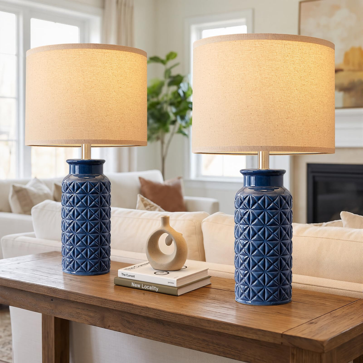 Innqoo 22.6" Modern Ceramic Bedside Lamps Set of 2, Lamps for Bedroom,White
