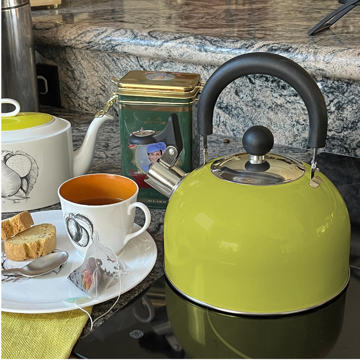 Lily's Home 2 Quart Stainless Steel Whistling Tea Kettle, the Perfect Stovetop Tea and Water Boilers for Your Home, Dorm, Condo or Apartment. (Blue)