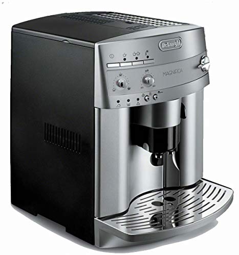 De'Longhi ESAM3300 Magnifica Super 11.00"W x 15.25"D x 14.38"H, Silver