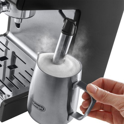 De'Longhi - Espresso Machine with 15 bars of pressure - Black